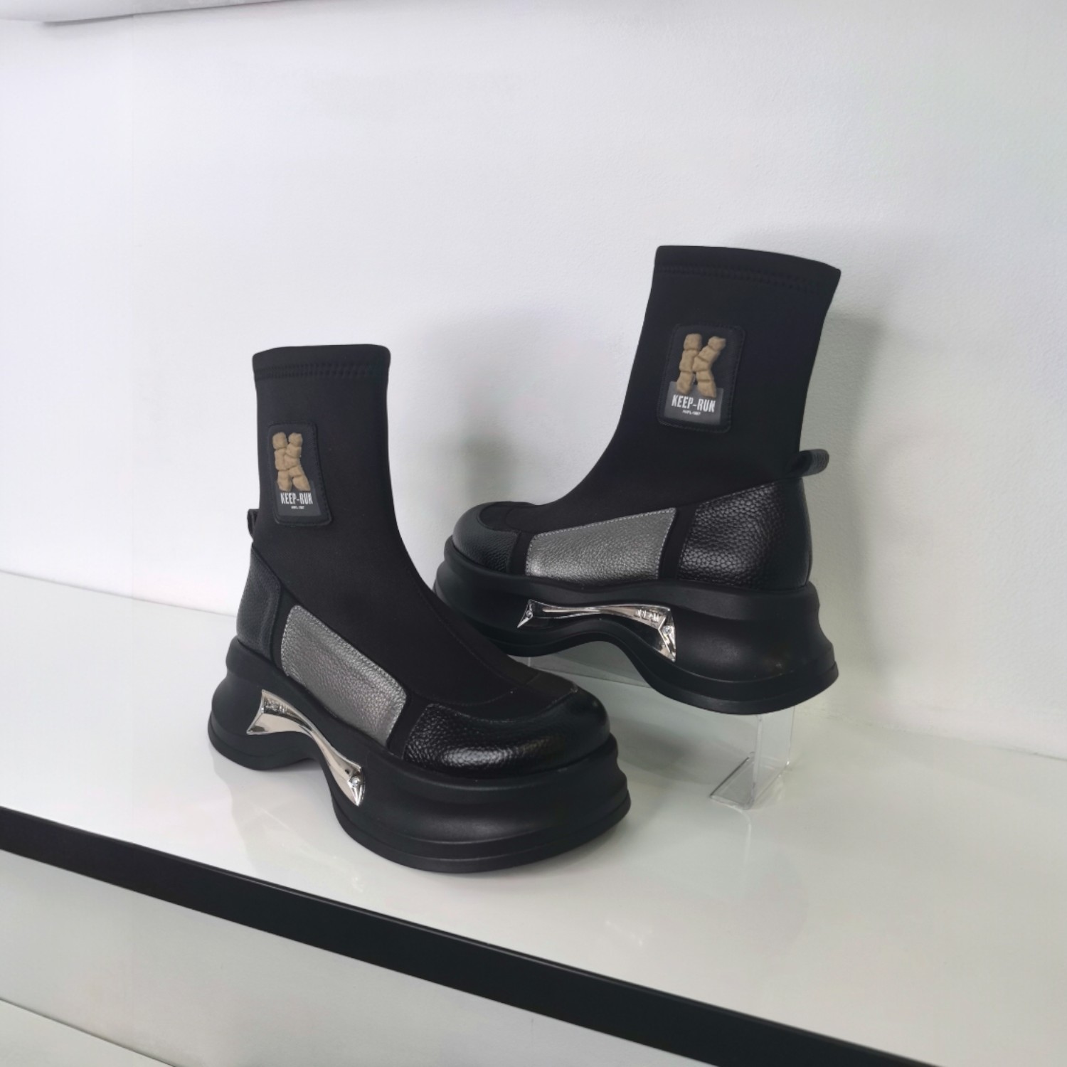 купить Ботинки женские