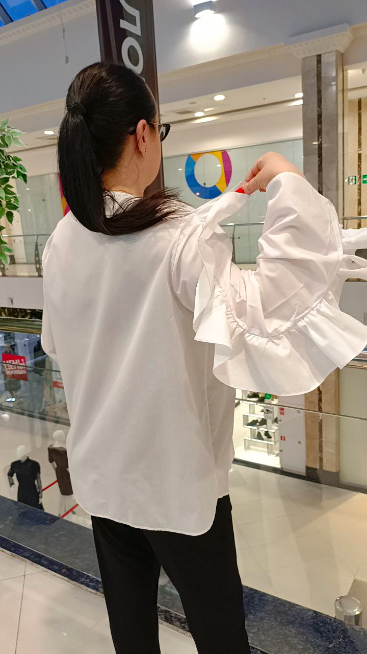 Блуза белая